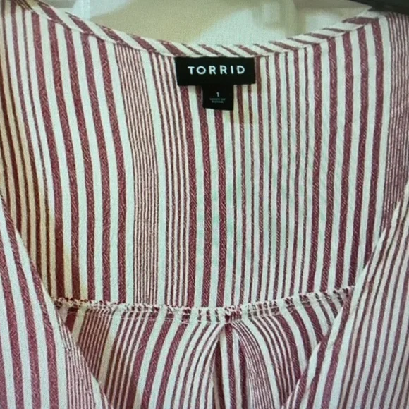 torrid Rose and White Striped Button-Front Top - Picture 3 of 5